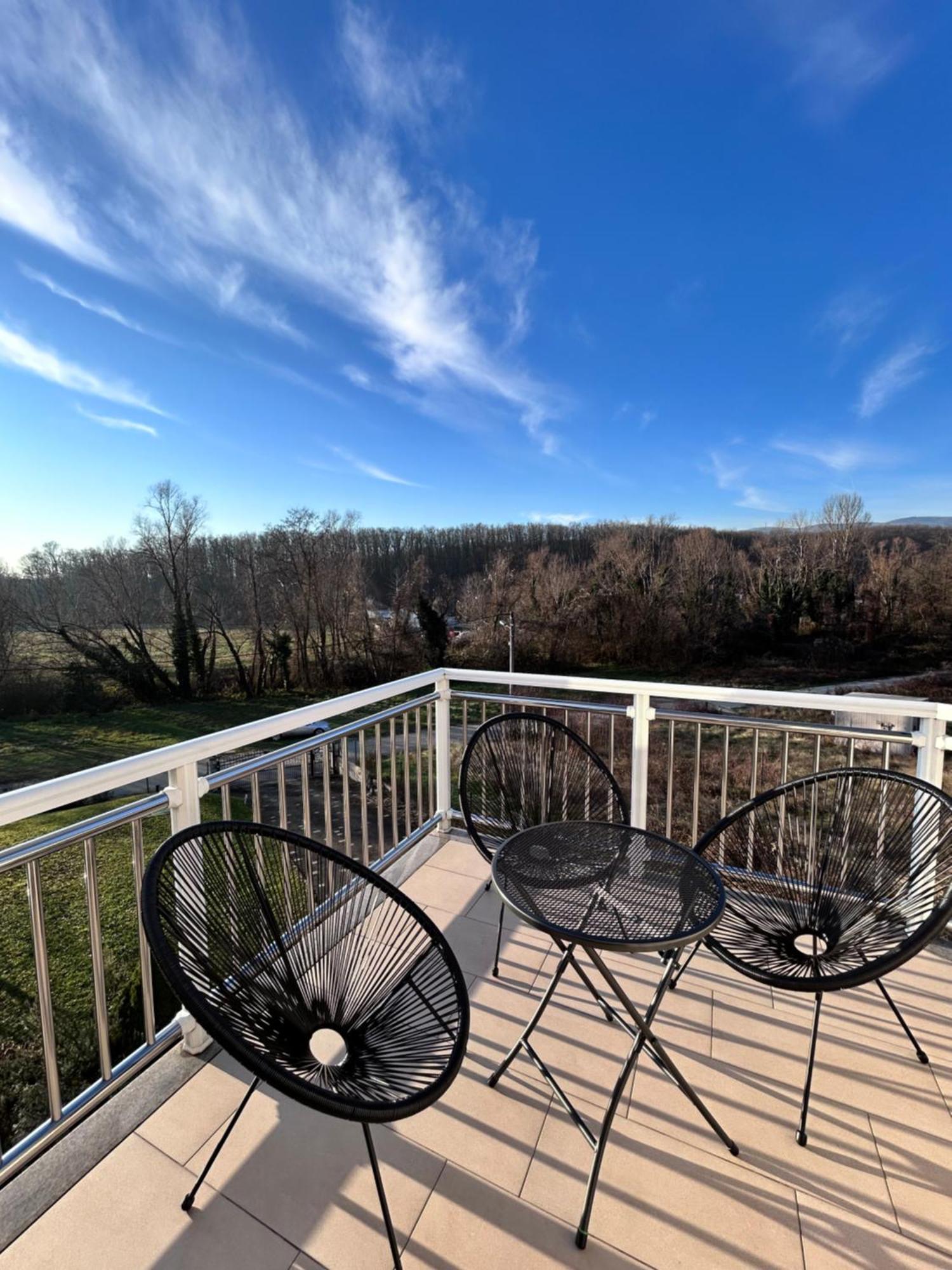 Astarea - Luxe Penthouse In Nature - Jacuzzi - Free Private Parking - Terrace & Balcony - Peace Загреб Экстерьер фото